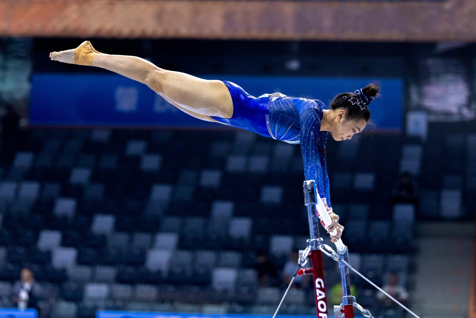 巴里·邦兹连续两年获得年度 MVP，成为联盟最令投手头疼的存在