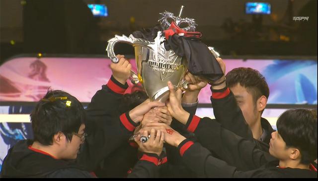 在NBA杯